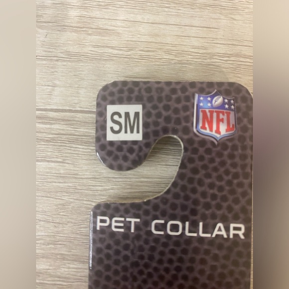Pets First NFL Pet Collar Adjustable Size Small Houston Texans 3/8" W X 8-12" L - Picture 5 of 6